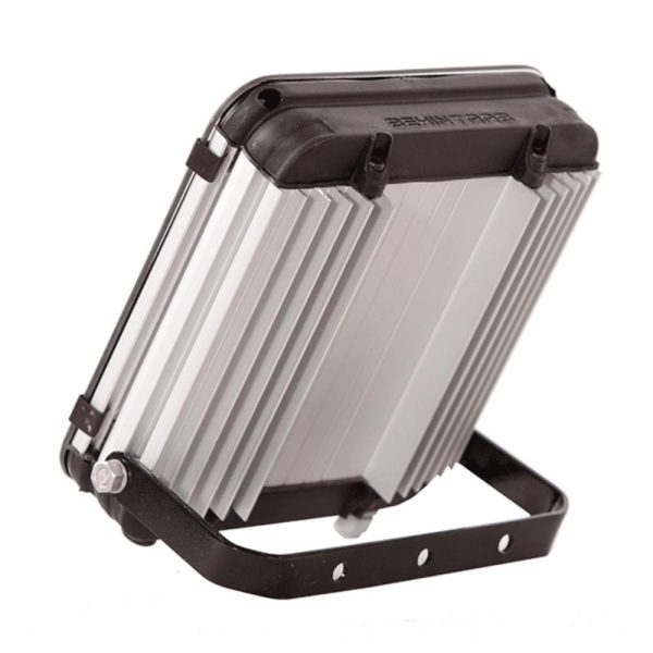 projector-c-30w-behintaab