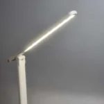 باتری داخلی قابل شارژ ، تنظیم رنگ نور ، تنظیم شدت نور