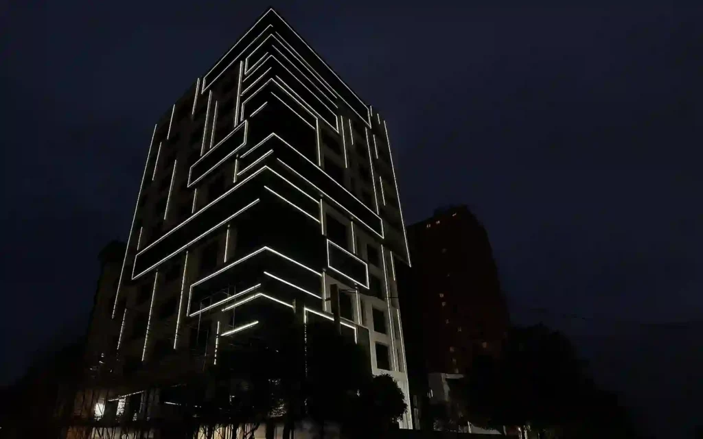 نورپردازی نمای ساختمان مدرن