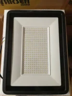 پروژکتور 200 وات پارسه شید مدل ژوپیتر | IP65 - رنگ نور مهتابی - Image 5